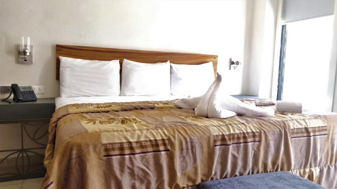 Hotel Urban Mérida Buitenkant foto